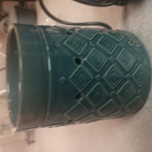 Mid Size Scentsy Warmer